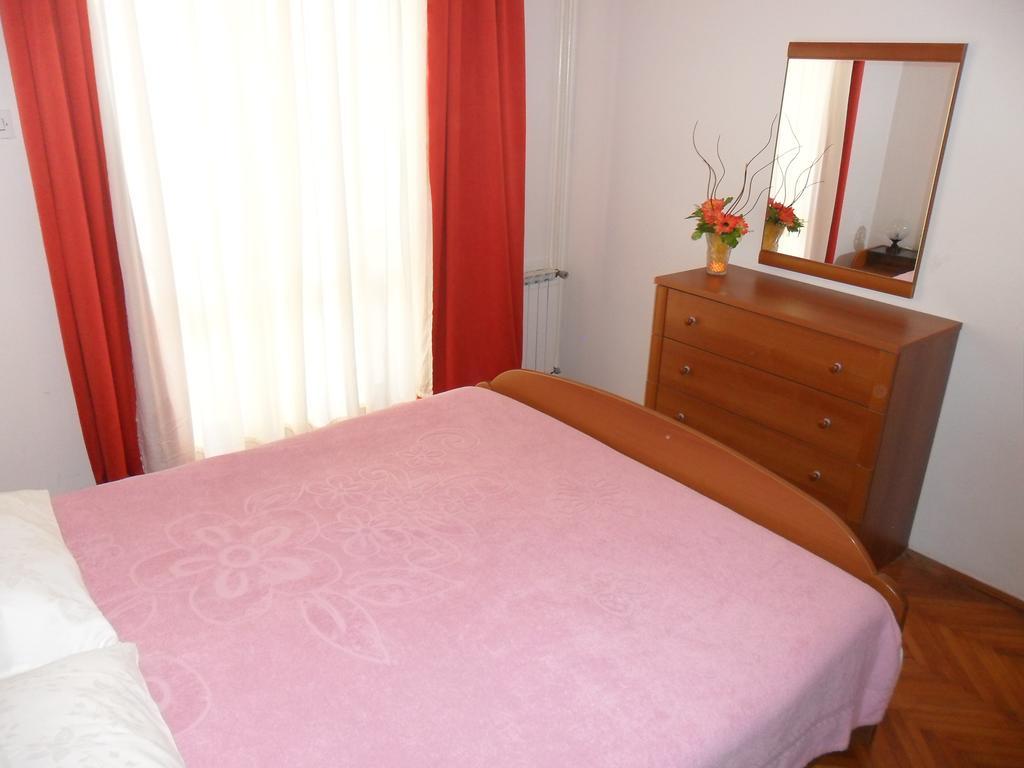 Vile Park Apartments Пореч Экстерьер фото