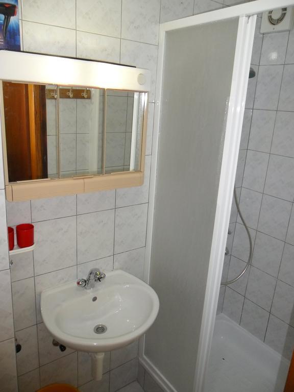 Vile Park Apartments Пореч Экстерьер фото