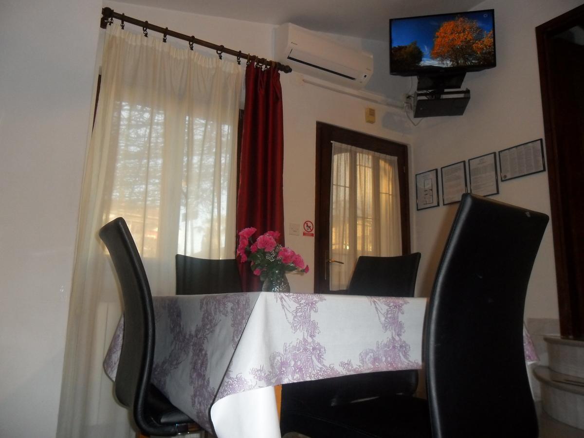 Vile Park Apartments Пореч Экстерьер фото