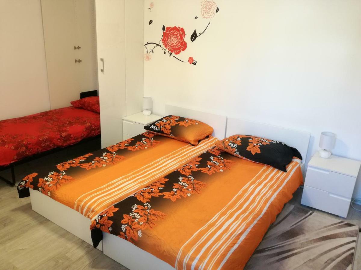 Vile Park Apartments Пореч Экстерьер фото