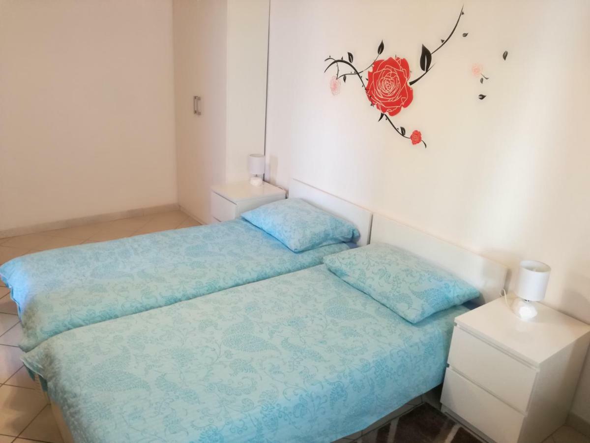 Vile Park Apartments Пореч Экстерьер фото